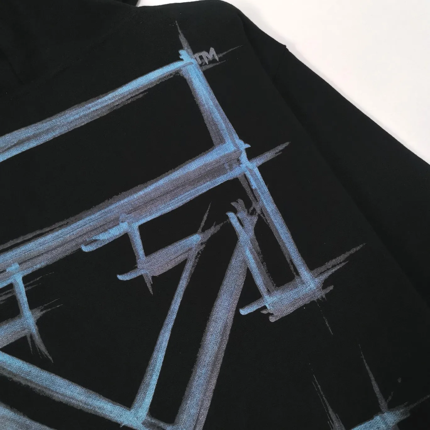 Top tested version 2022OFF OW WHITE new blue chalk marker depicting arrows loose trendy brand men's and women's casual autumn and winter hoodies and sweatshirts. Take a look at the enlarged details of this model. The printing is like a chalk drawing, and the image is realistic. The printing uses Kornit digital direct inkjet printing, which adds particle direct inkjet printing. So it looks like chalk. But don’t worry about the anchorage of the printing, it will never fall off. Backwash and sun-resistant, machine washable without stress. Absoluteness distinguishes the offset printing on the market, which is perfunctory and cannot restore the texture of pink and ink at all! The side hems are initially folded, please pay attention! The fabric is made of 480 combed pure cotton terry, which has a full drape. Customized collar label, washed, hang tag. Color: Black Size: XS-L P:390